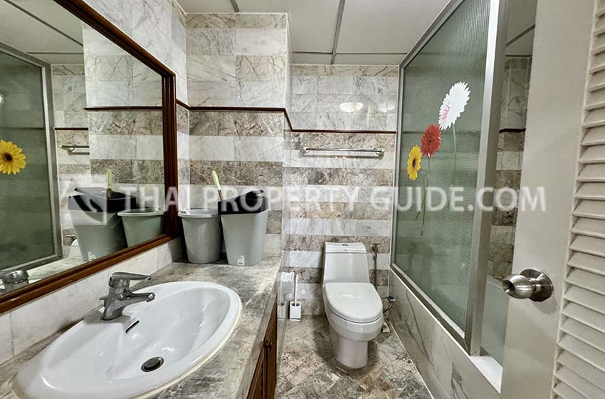 Condominium in Sathorn 